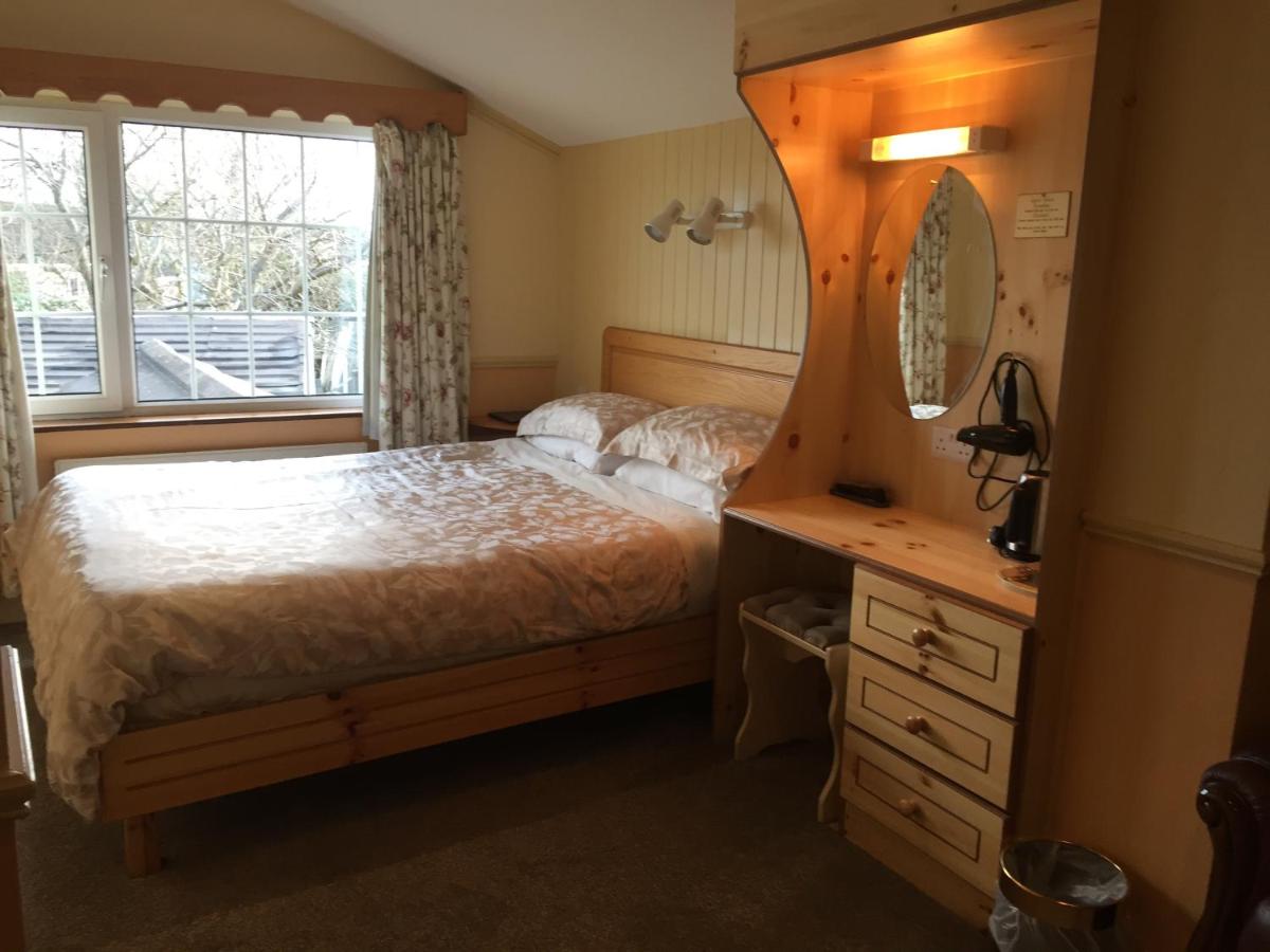 Guest bedroom with pine furniture